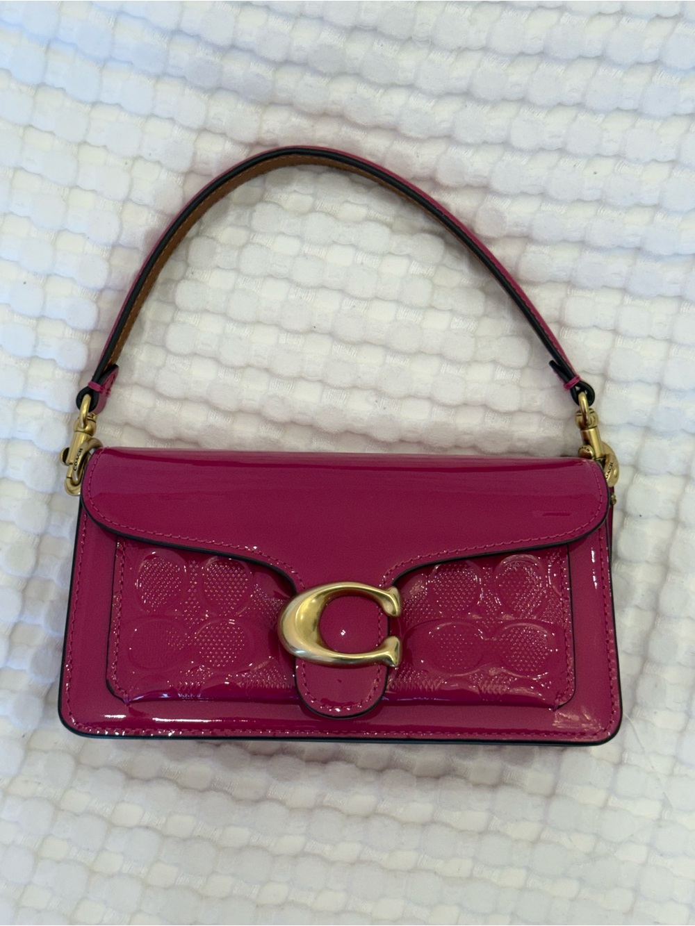 NWOT Coach Tabby 20 Patent Leather Magenta. Rare